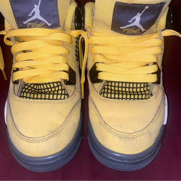 Nike Air Jordan 4 Retro Lightning Size 4Y - Picture 3 of 13
